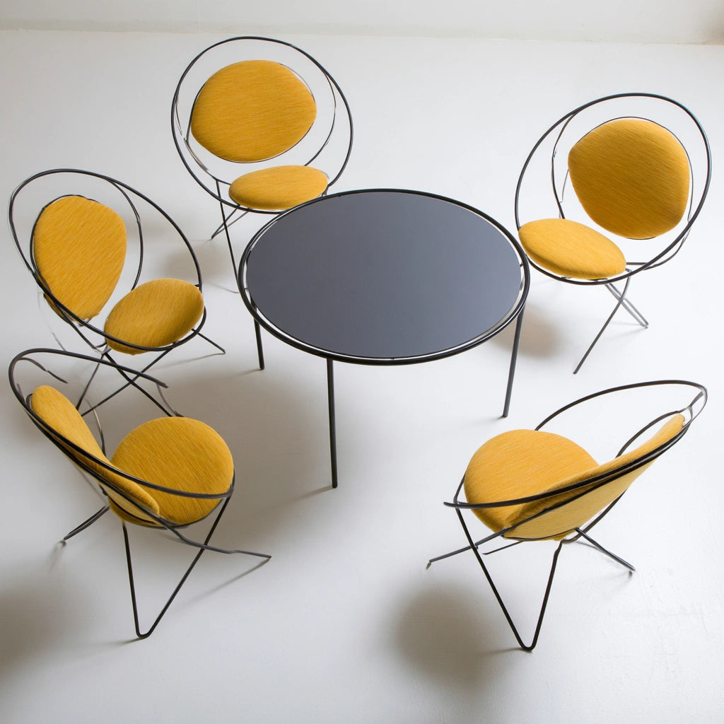 Eetkamerset met tafel en stoelen, kleur grijs